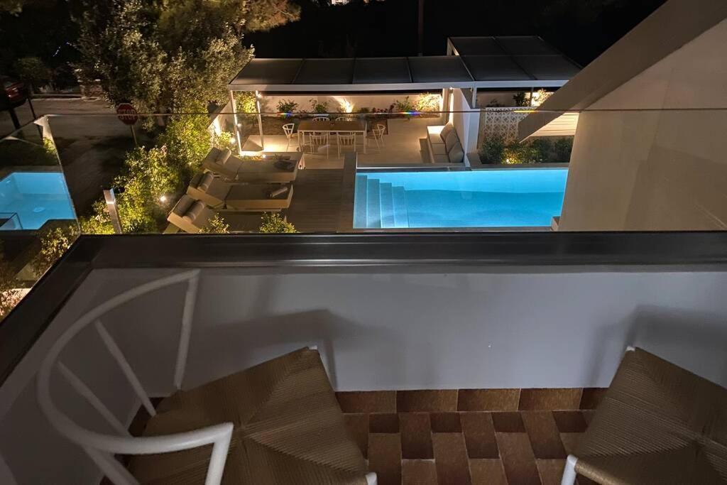 Chania Living Stories Villa With Piano Exterior foto